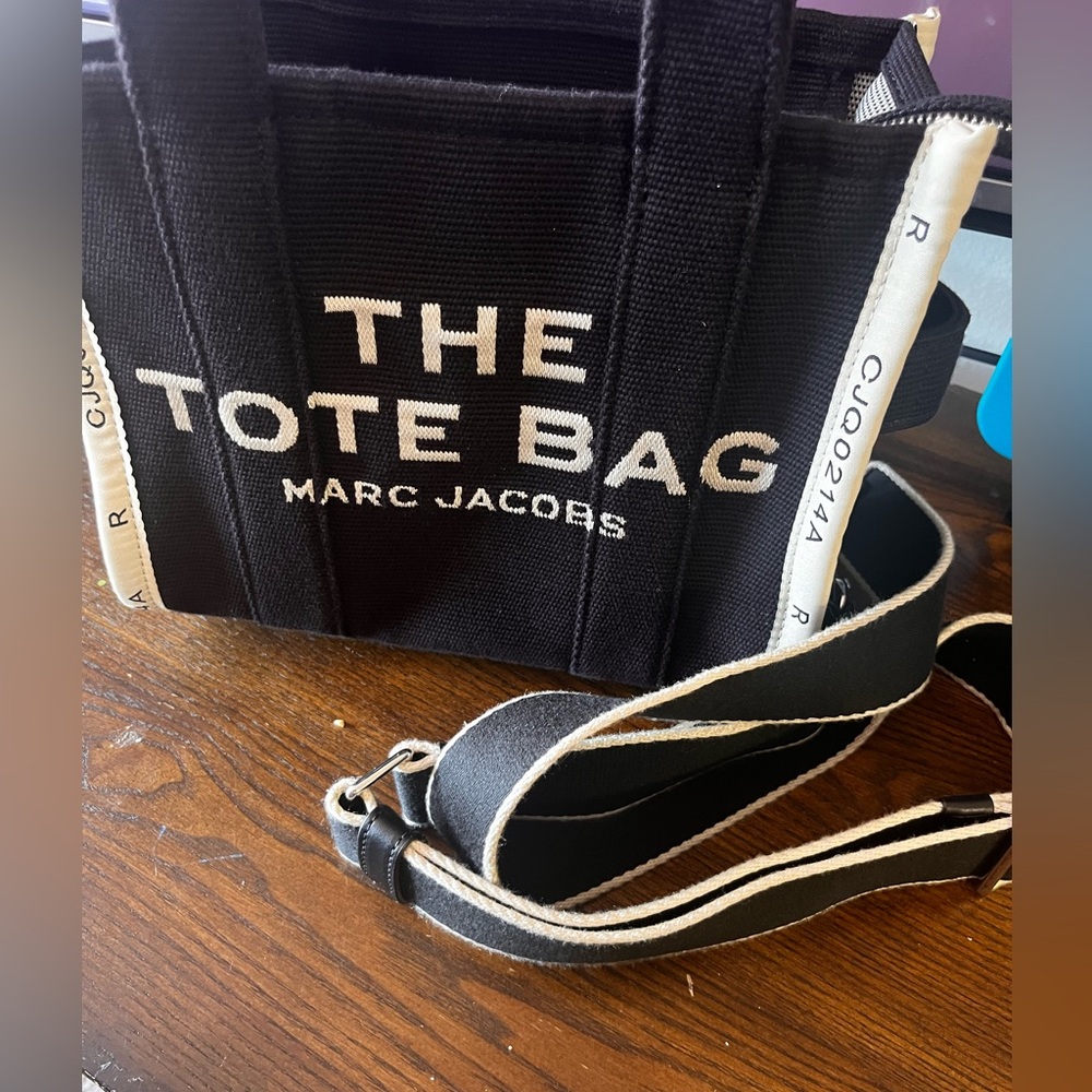 Marc Jacobs THE JACQUARD
SMALL TOTE BAG